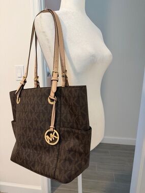 Michael Kors Jet Set Tote MK Logo Large Carryall Laptop Bag Brown Tan Gold